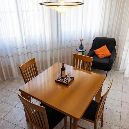 We - House Of Stars - Apartment